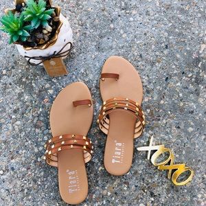 NEW!! Cognac Studded sandals